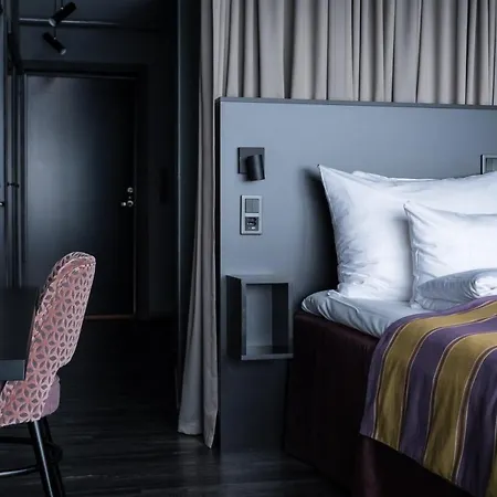 I Senja Hotel Hamn