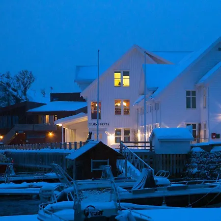 I Senja Hotel Hamn