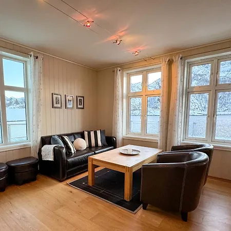 Hotel I Senja