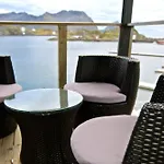 I Senja Hotel
