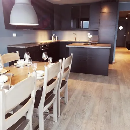 塞尼亚岛港口酒店 酒店 Hamn